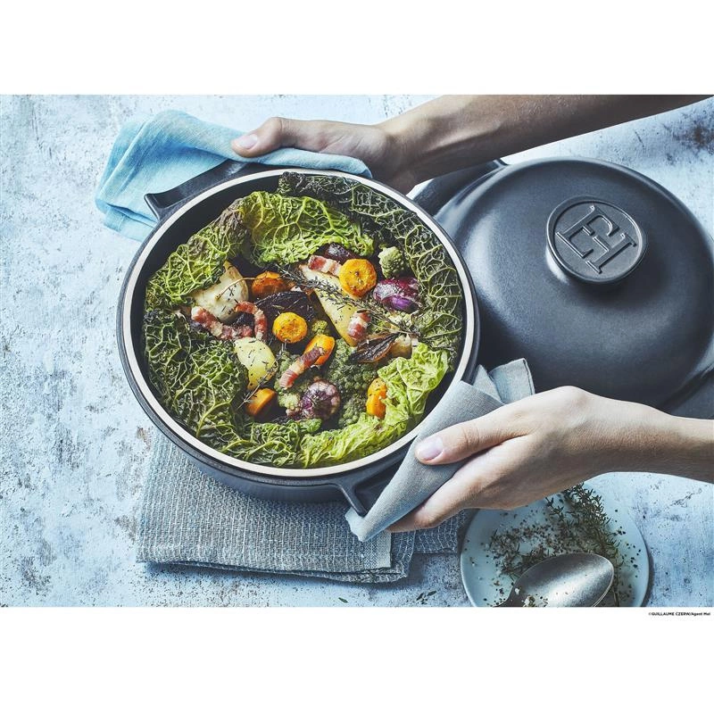 Emile Henry - Garnek ceramiczny "Delight" na indukcję 2L - czarny